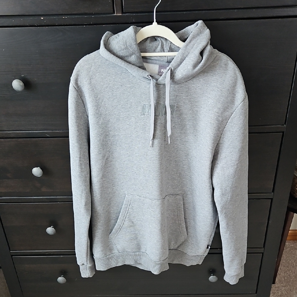 NWOT Puma Classic Gray Hoodie for Men